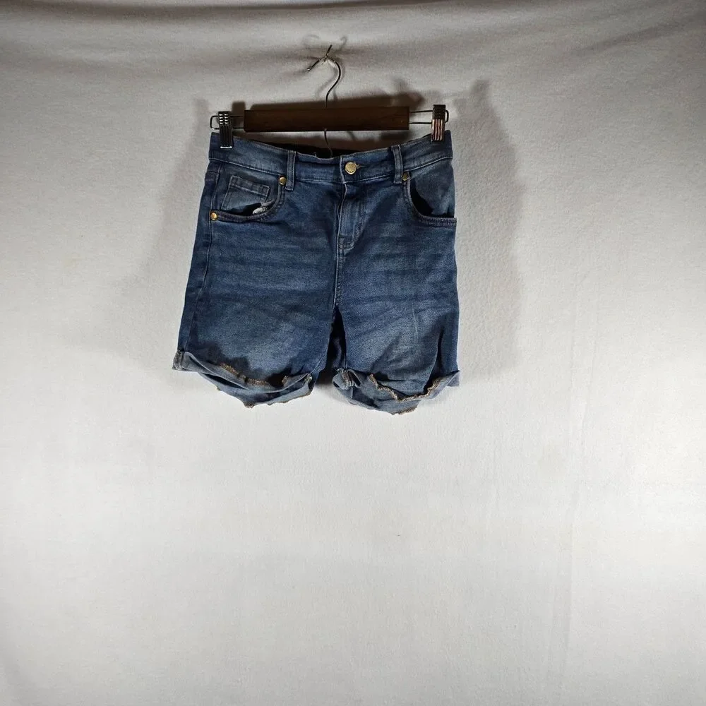 Extremely Me Kids Girls Denim Shorts Size 14  Gently Used